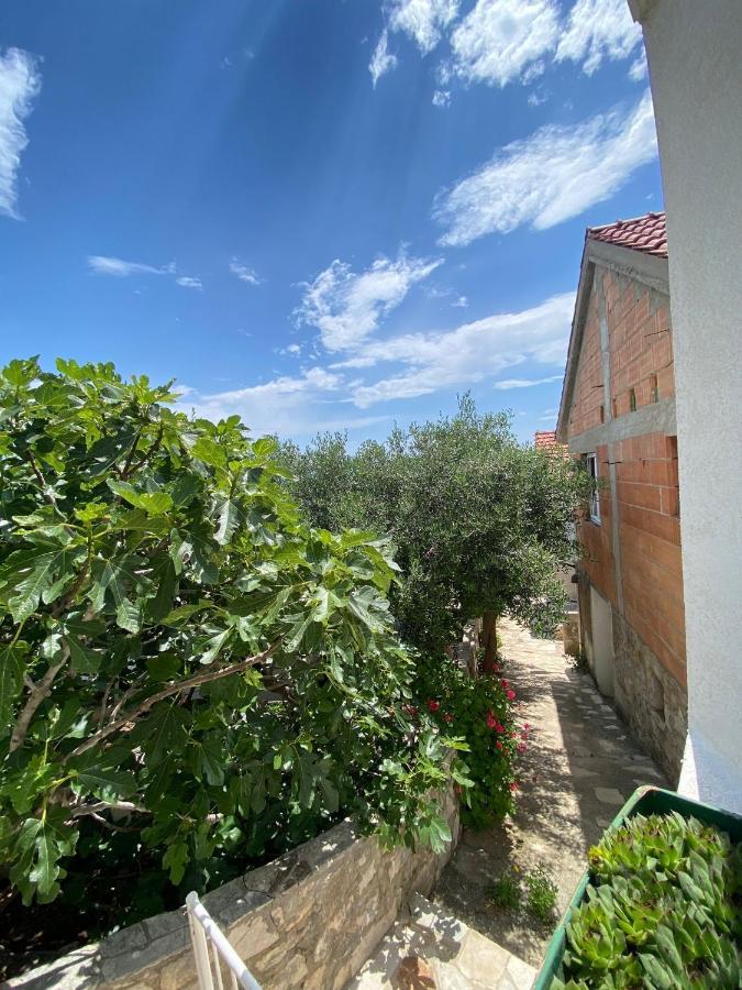 Seaside Secluded Apartments Cove Tvrdni Dolac, Hvar - 12655 Gdinj المظهر الخارجي الصورة