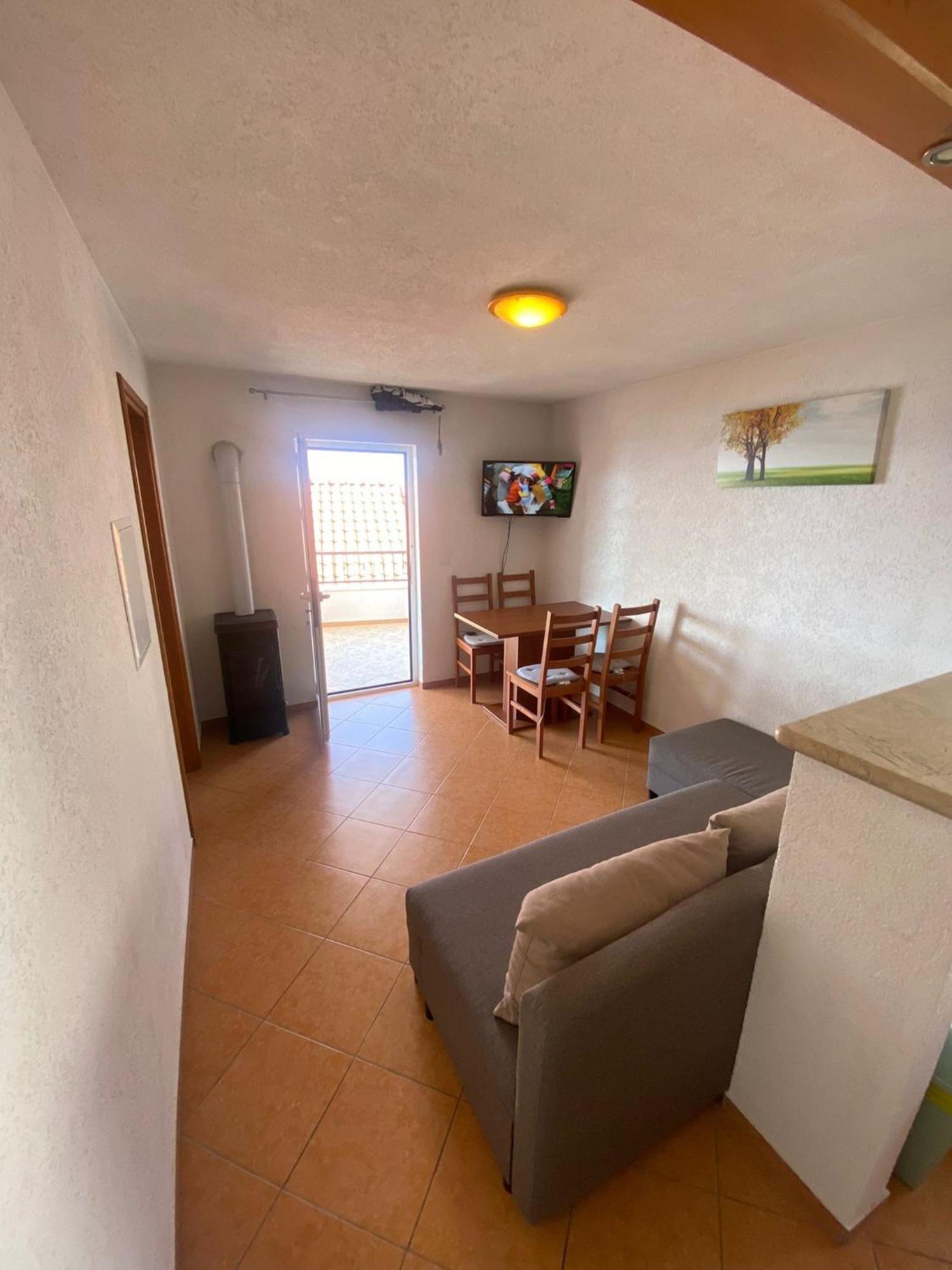 Seaside Secluded Apartments Cove Tvrdni Dolac, Hvar - 12655 Gdinj الغرفة الصورة